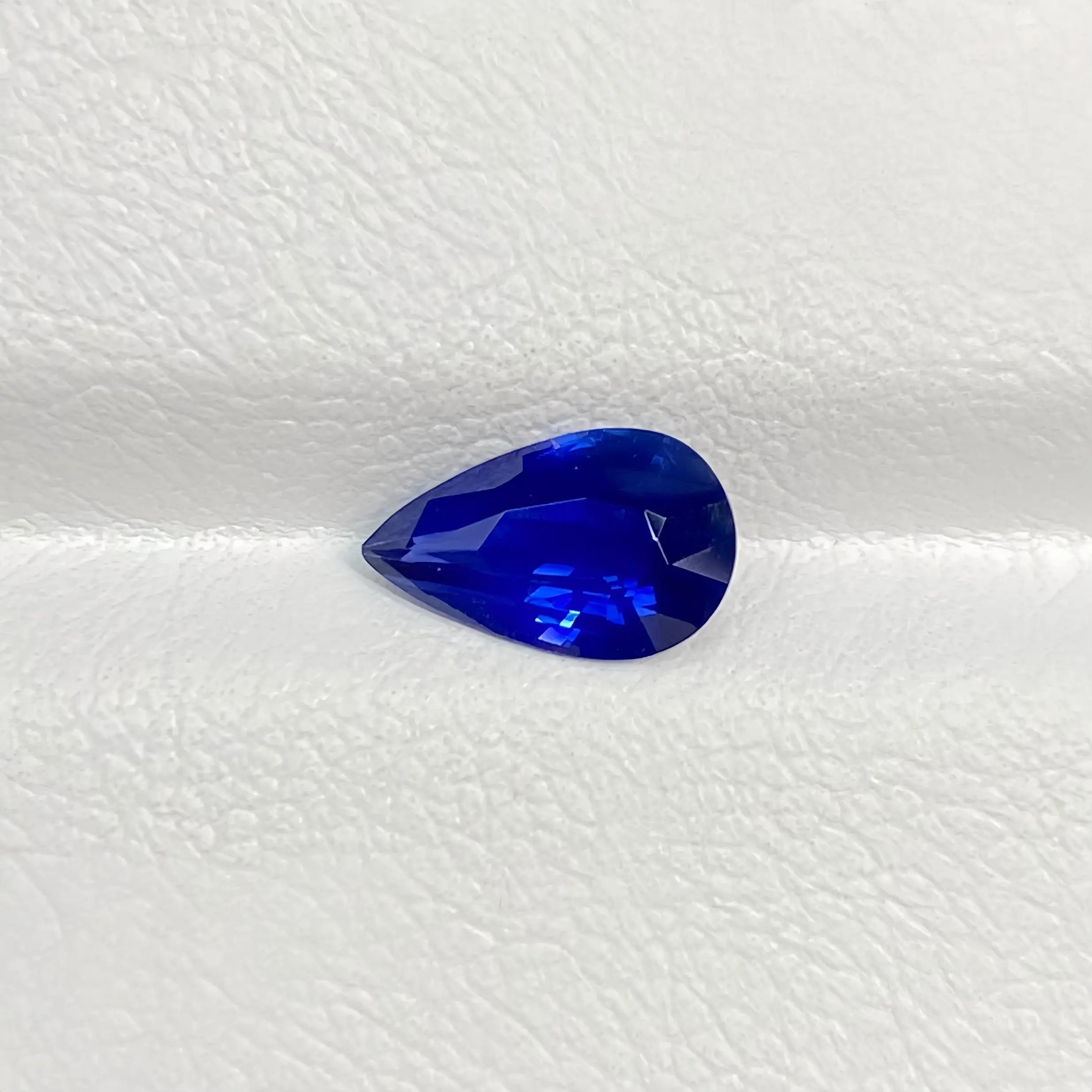 GRC Certified Royal Blue Sapphire Close-up